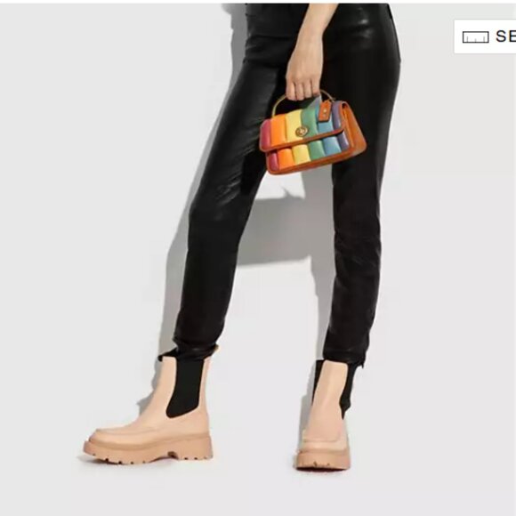 Coach Turnlock Clutch - Picture 14 of 16